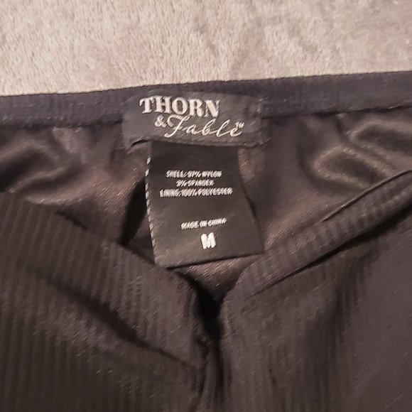 Black Bust Cup Ruched Peasant Long-Sleeve Dress - Picture 8 of 9